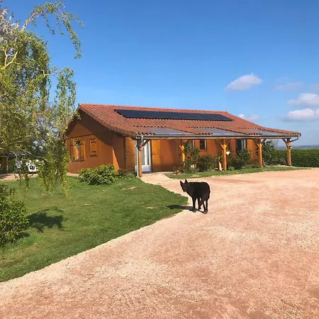 La Maison Amayla Vous Accueille Saint-Priest-des-Champs